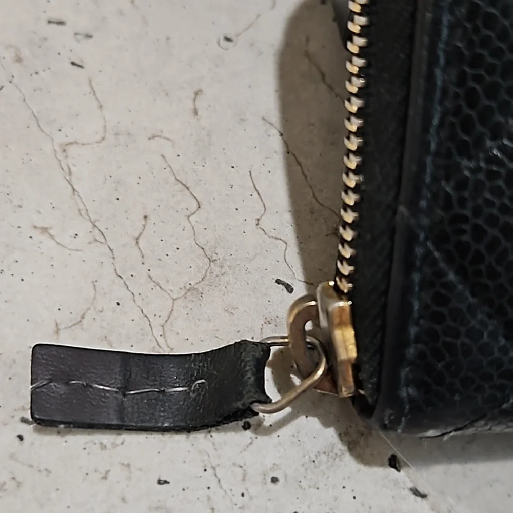 Chanel Caviar Black Zip Wallet - Picture 3 of 10